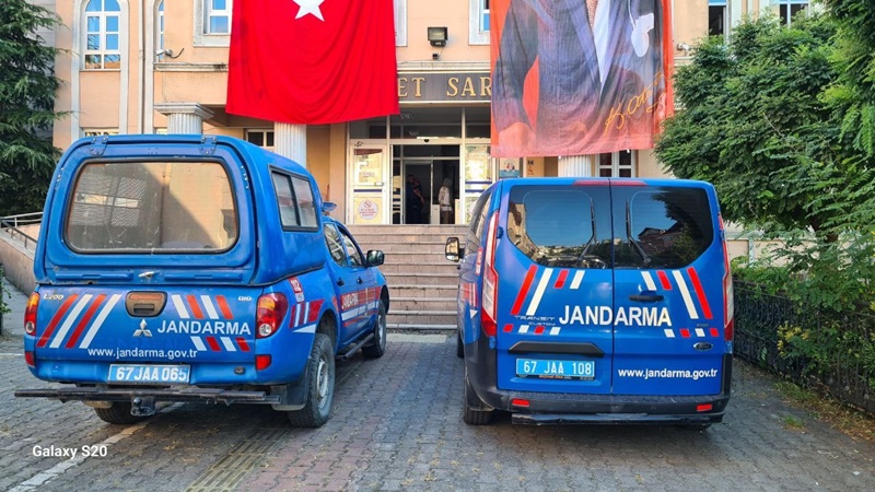Zonguldak'ın ilçesi Alaplı'da otomobil